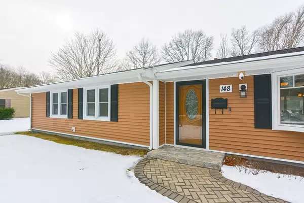 Swansea, MA 02777,148 Burnside Dr