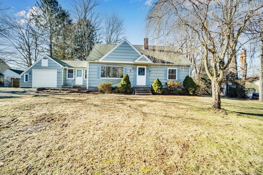 247 Vineland Ave, East Longmeadow, MA 01028