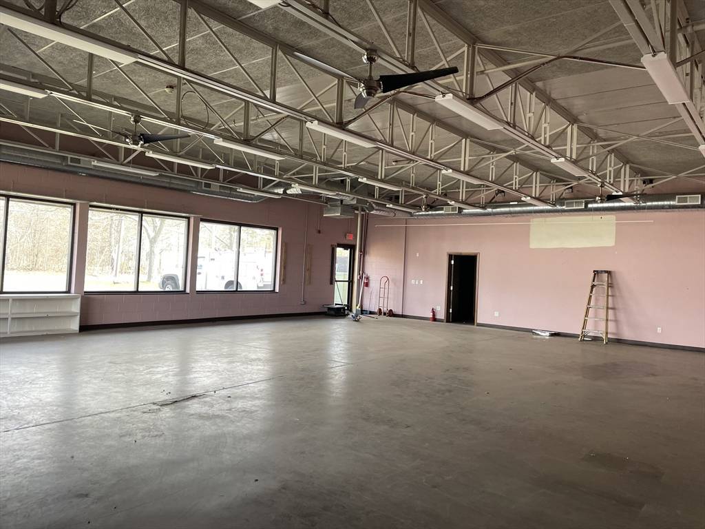 North Attleboro, MA 02760,540 Kelley Blvd #A