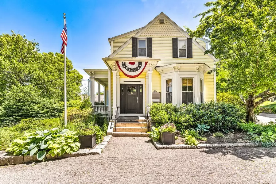 5 Washington Street, Sherborn, MA 01770