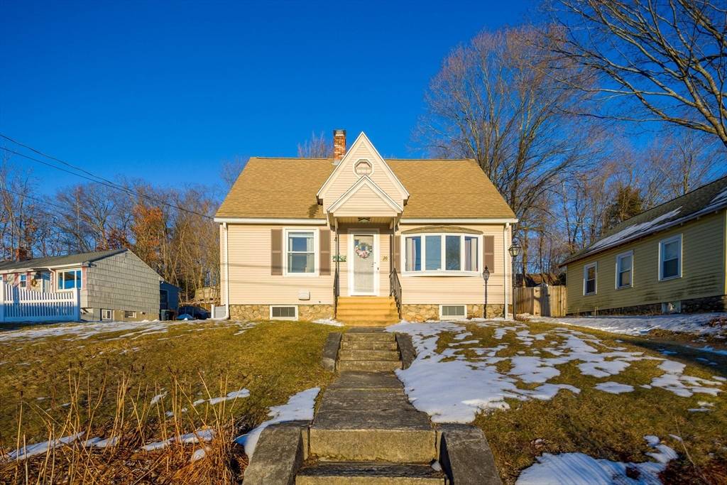 20 Harrison Ave, Auburn, MA 01501