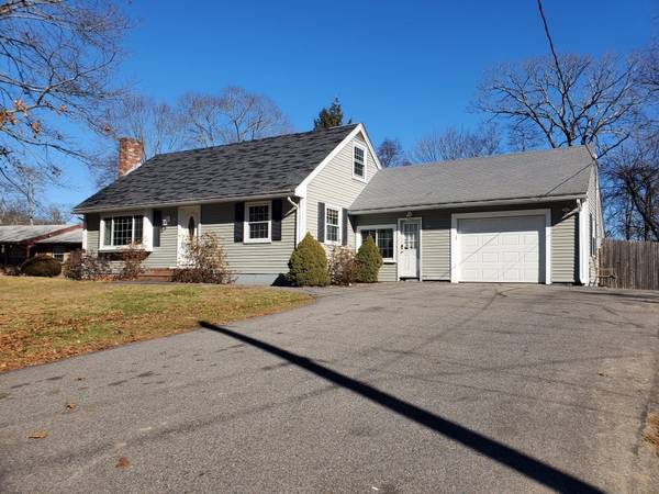 27 Upton St, Brockton, MA 02302