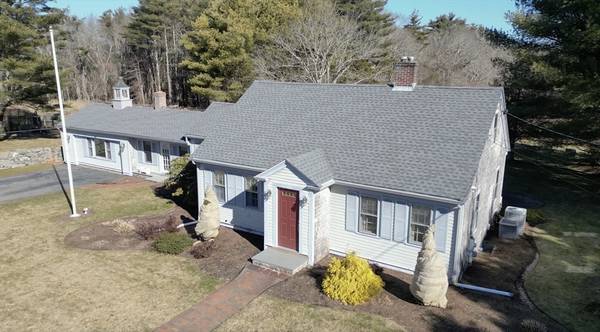 80 North St, Mattapoisett, MA 02739