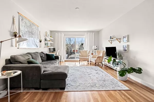 Boston, MA 02122,48 Coffey Street #7C