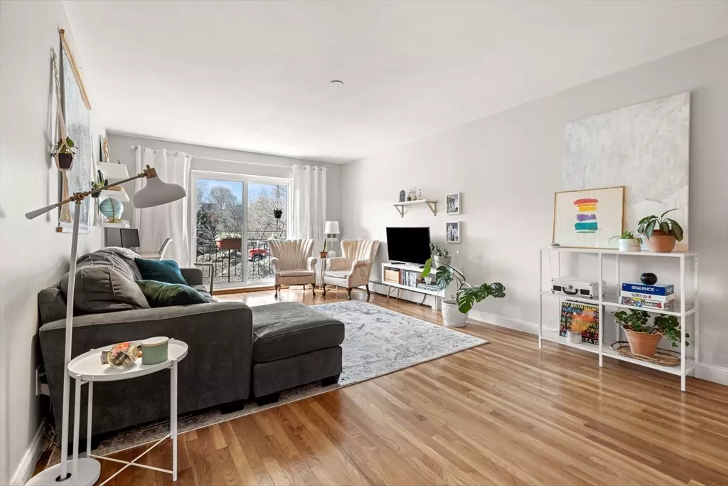 Boston, MA 02122,48 Coffey Street #7C