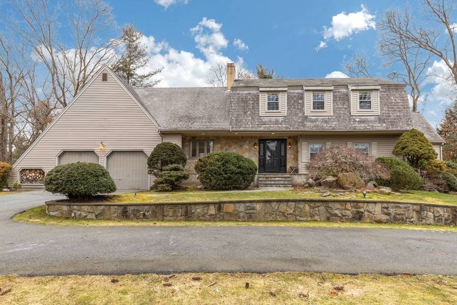 1 Brentwood Dr, Easton, MA 02356