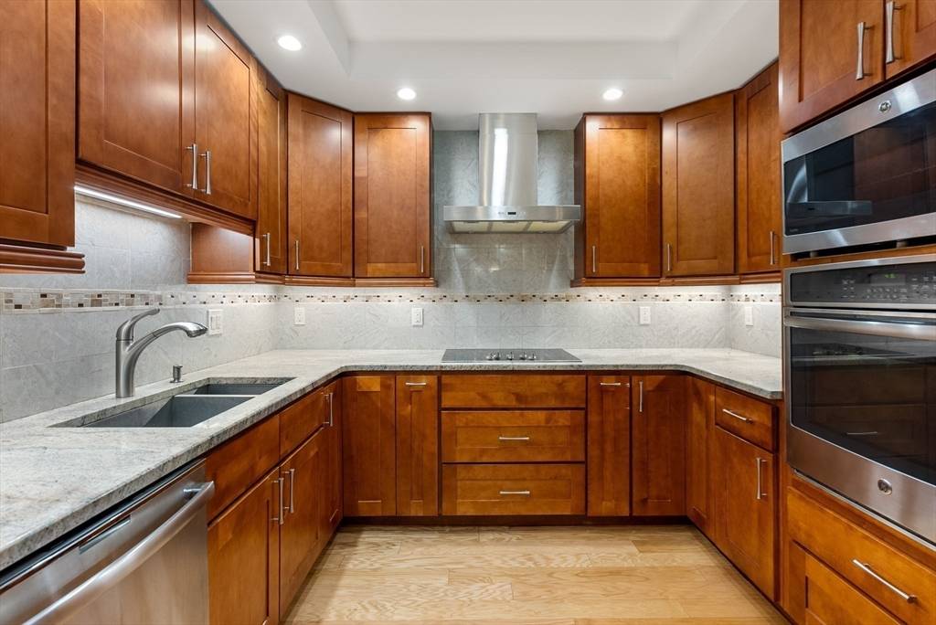 Newton, MA 02467,79 Florence St #508S