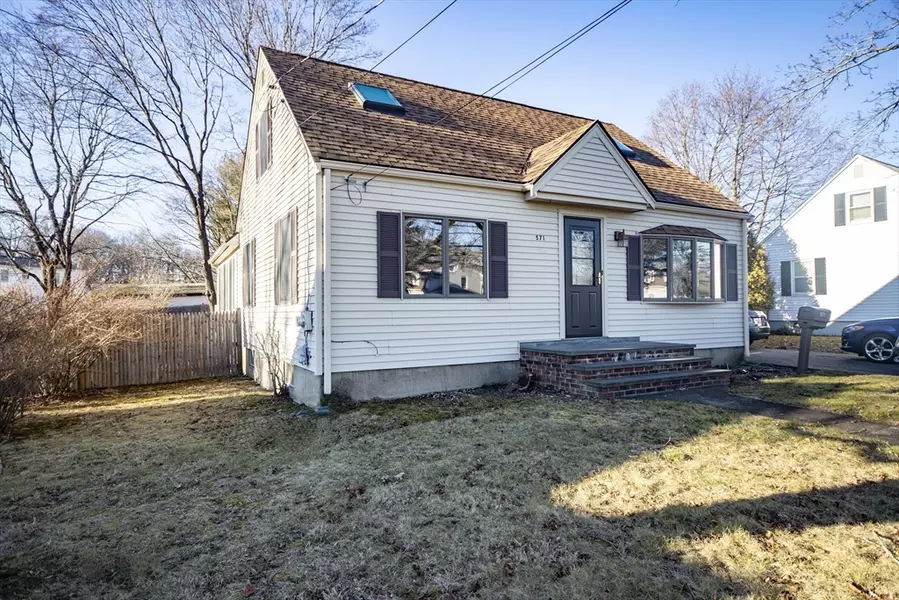 571 Pleasant St, Norwood, MA 02062