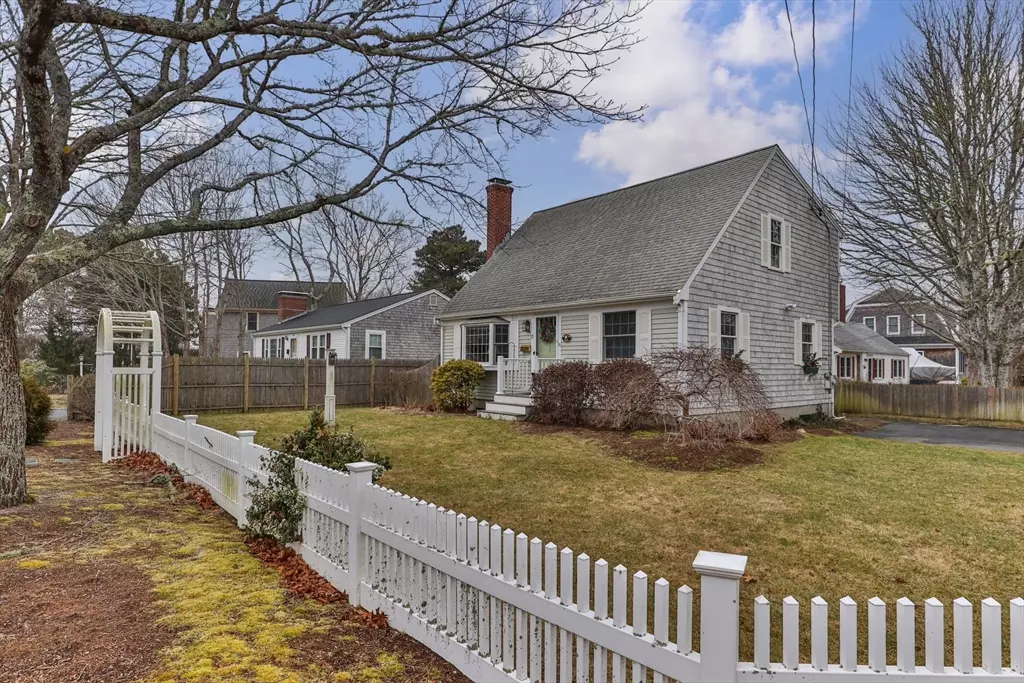 Yarmouth, MA 02673,117 Berry Ave