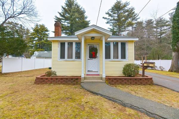 47 Walpole St, Sharon, MA 02067