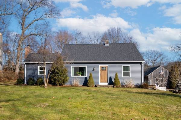 26 Exeter Street, West Springfield, MA 01089