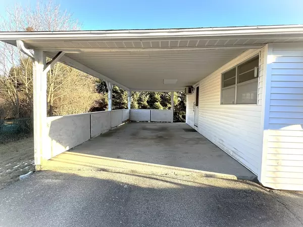 Webster, MA 01570,26 Normandy Ave