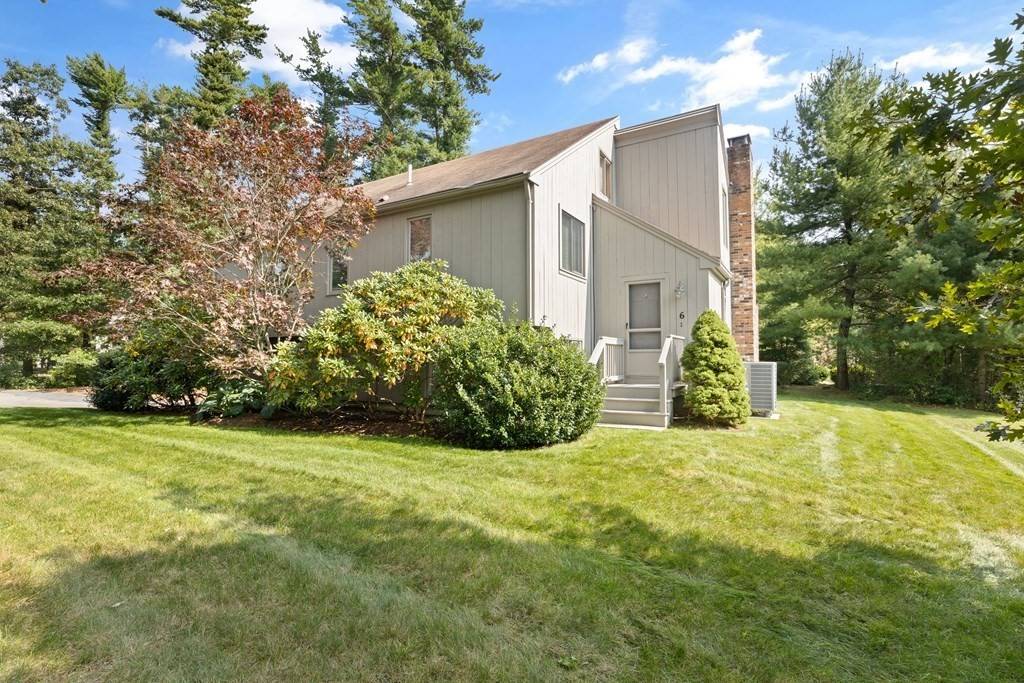 Duxbury, MA 02332,6 Trout Farm Lane