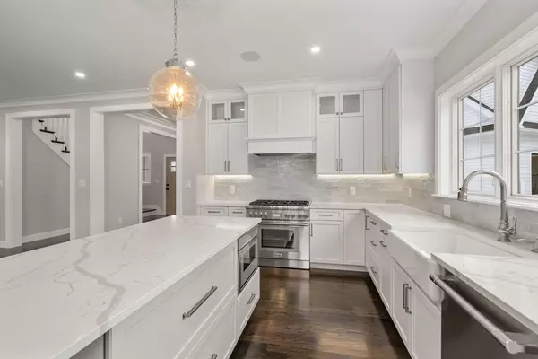 Dedham, MA 02026,107 Horrigan Drive #12