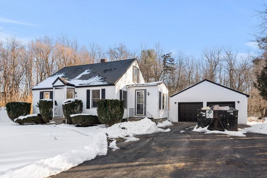 39 Highland Park Rd, Rutland, MA 01543