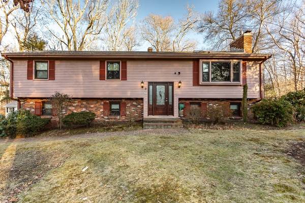 65 Bayberry Dr, Westport, MA 02790