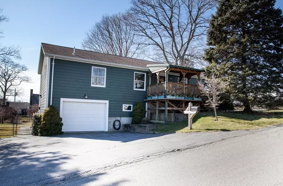 411 Emmett Street, Fall River, MA 02721