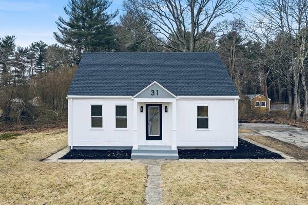 31 Gifford Rd, Westport, MA 02790