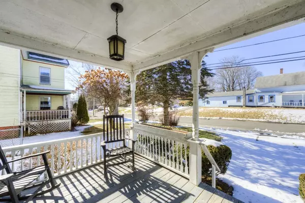 Brookfield, MA 01506,12 Pleasant St