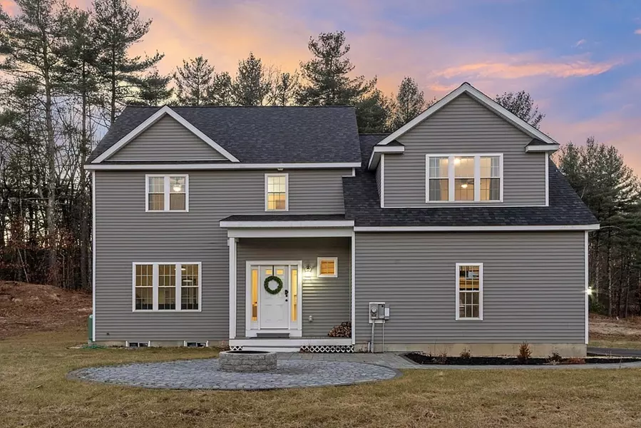 101 Quinapoxet, Holden, MA 01520