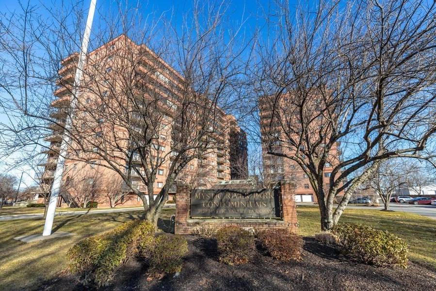 3920 Mystic Valley Pkwy #916, Medford, MA 02155