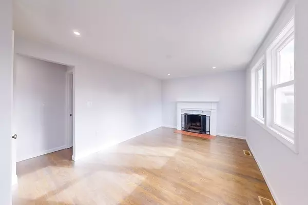 Brockton, MA 02301,11 Windsor Ave