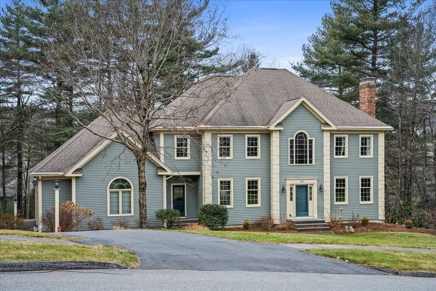 210 Cranbrook Dr, Holden, MA 01520