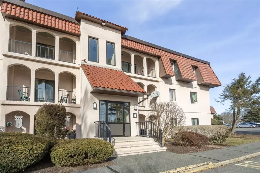 685 Oak St #6-9, Brockton, MA 02301