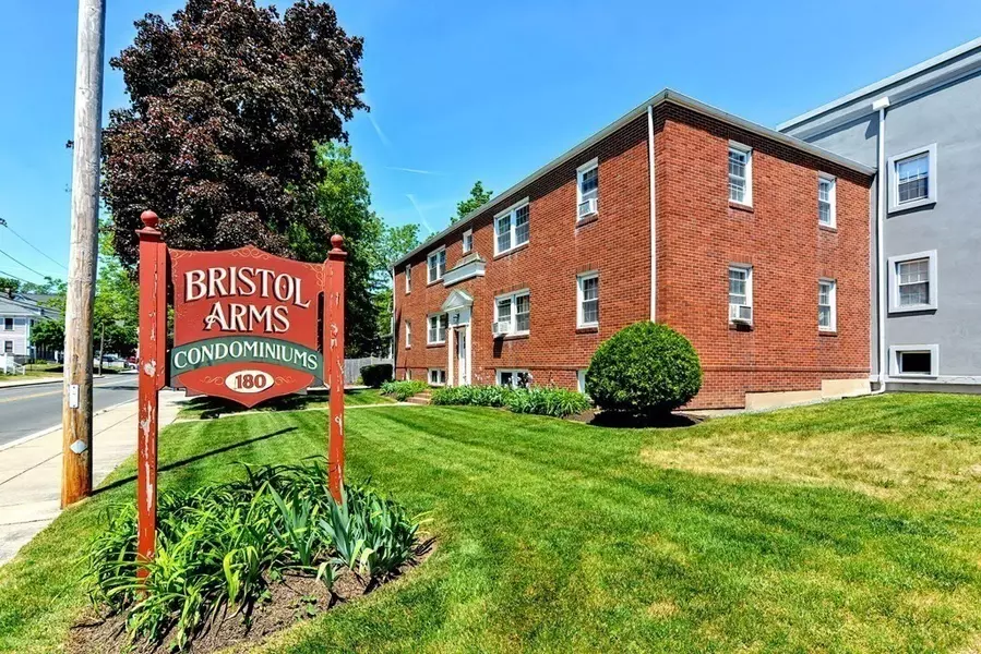 180 S Main St #16, Attleboro, MA 02703