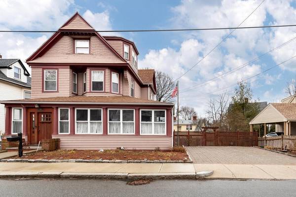 100 Sagamore Ave, Winthrop, MA 02152