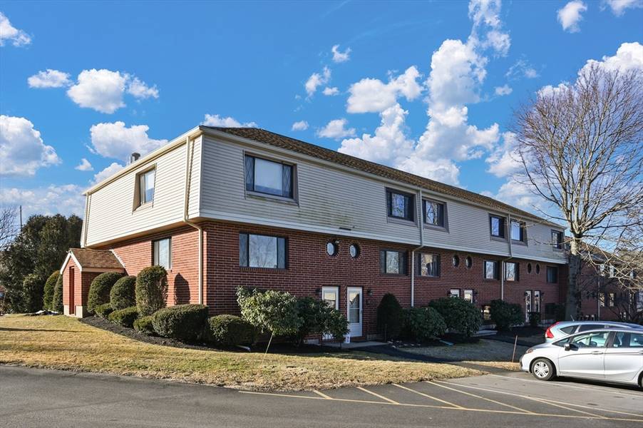 30 Sterling Ln #30, Haverhill, MA 01835