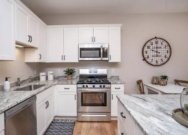 Taunton, MA 02780,10 Dora Dr #Left (A)