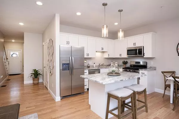 Taunton, MA 02780,10 Dora Dr #Left (A)