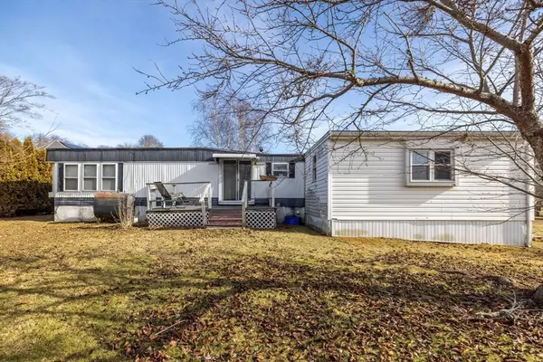 Fairhaven, MA 02719,46 Point St