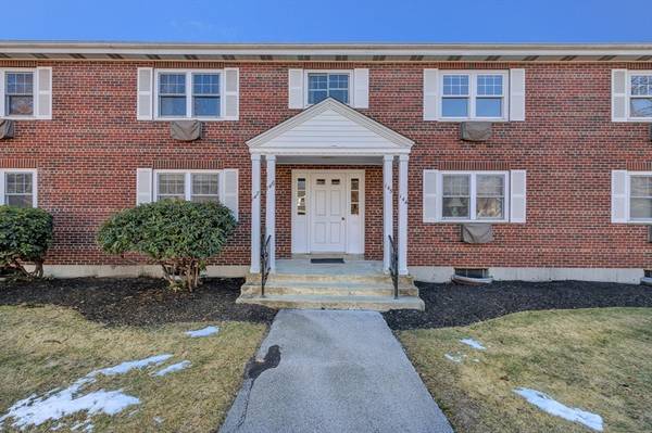 145 Emerson Gardens Rd #145, Lexington, MA 02420