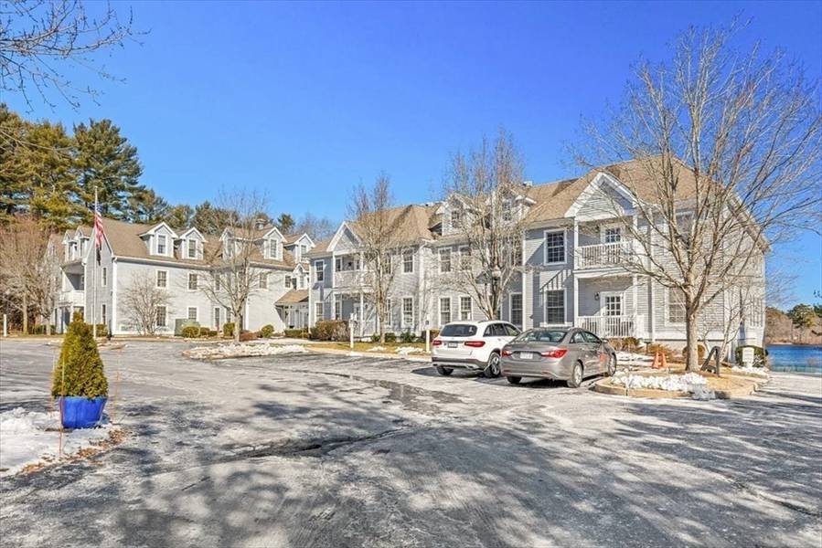 7 Assinippi Ave #115, Norwell, MA 02061