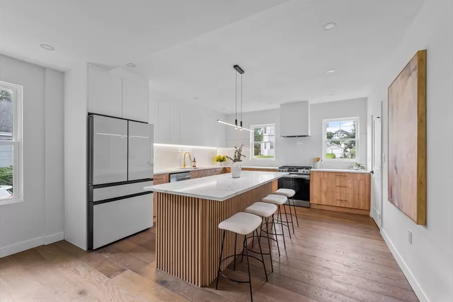 70 Mt Vernon St, Reading, MA 01867