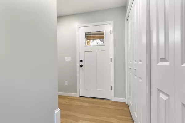 Chelmsford, MA 01863,20 Jackson Rd