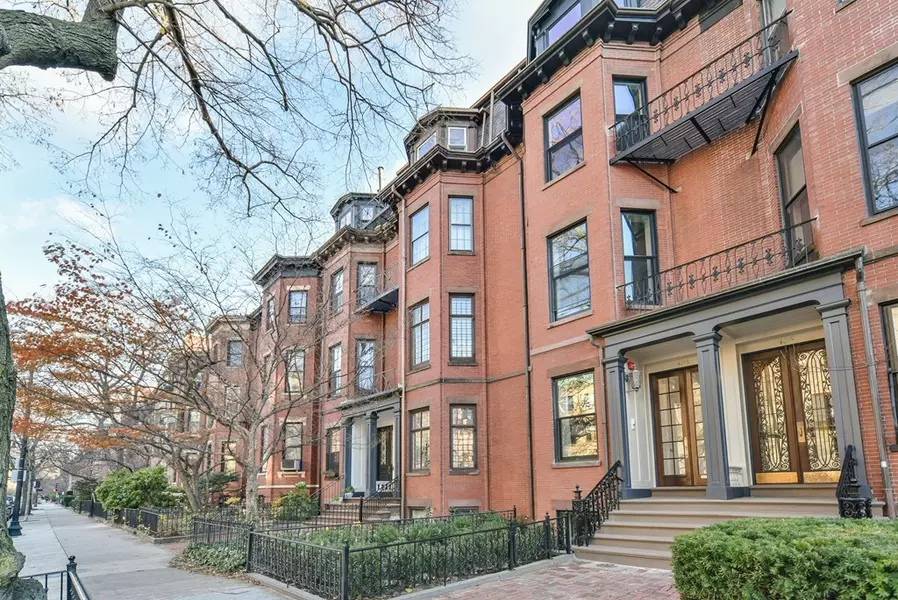 423 Beacon Street #PH, Boston, MA 02115