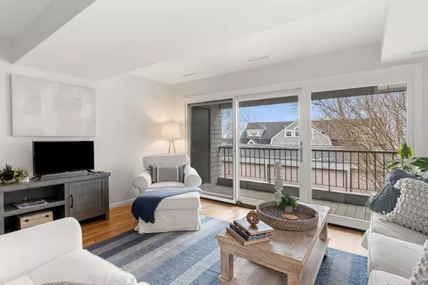 Marblehead, MA 01945,52B Tyler Row #B
