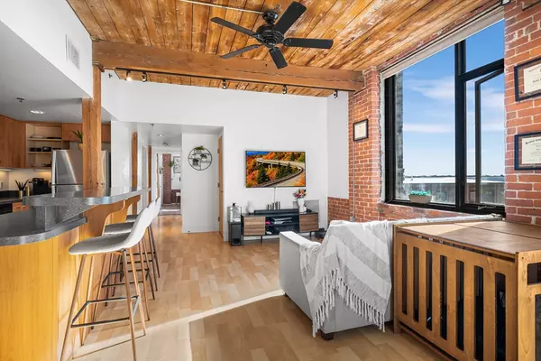 Brockton, MA 02302,147 Centre St #509