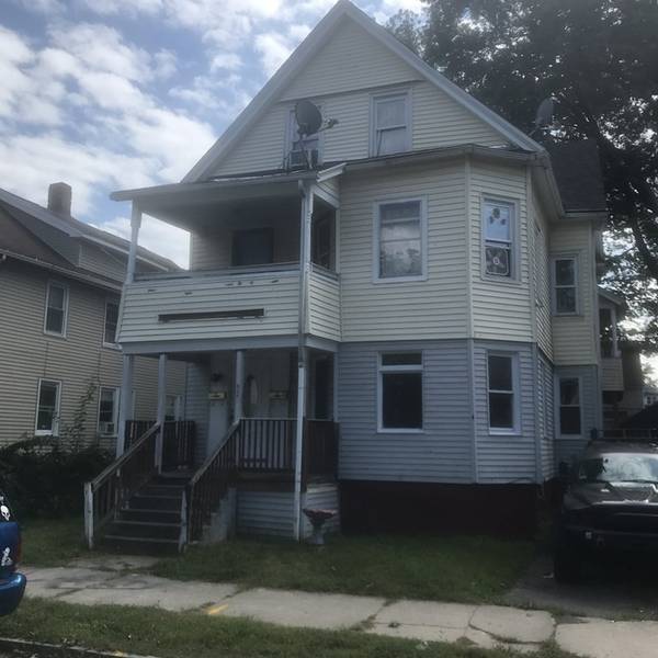 57 Johnson St, Springfield, MA 01108