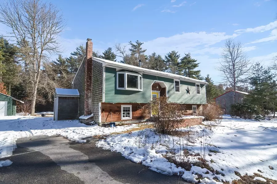 89 Purchase St, Middleboro, MA 02346