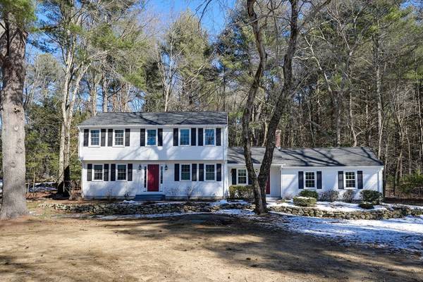 233 Mill St, Holliston, MA 01746