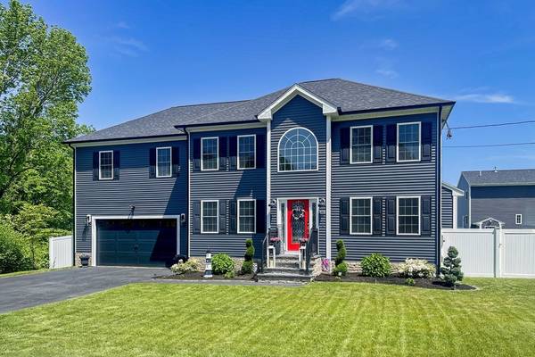 30 Nightingale St, Fall River, MA 02721