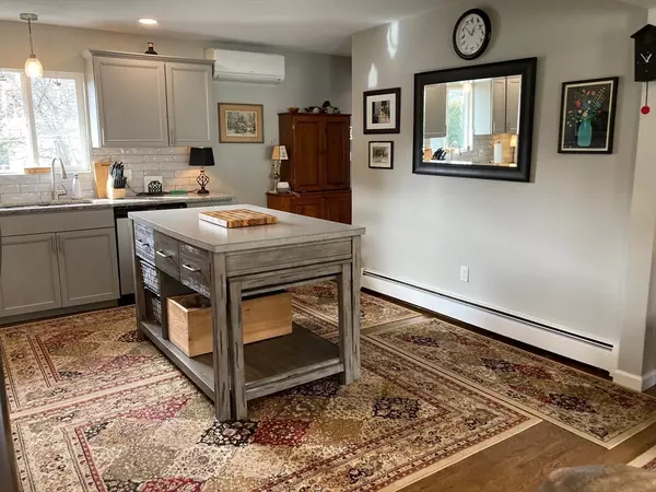 Acushnet, MA 02743,17 Brookside Dr