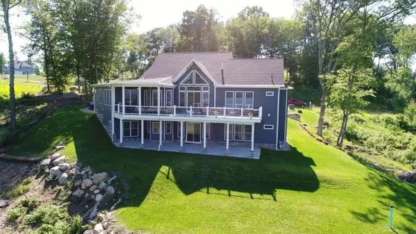 Southwick, MA 01077,9 Overlook Ln