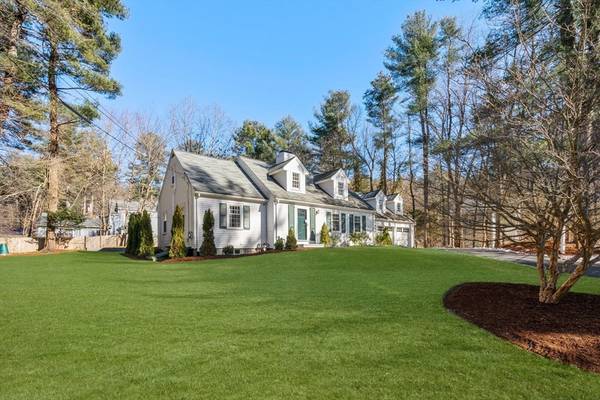 24 Davelin Rd, Wayland, MA 01778