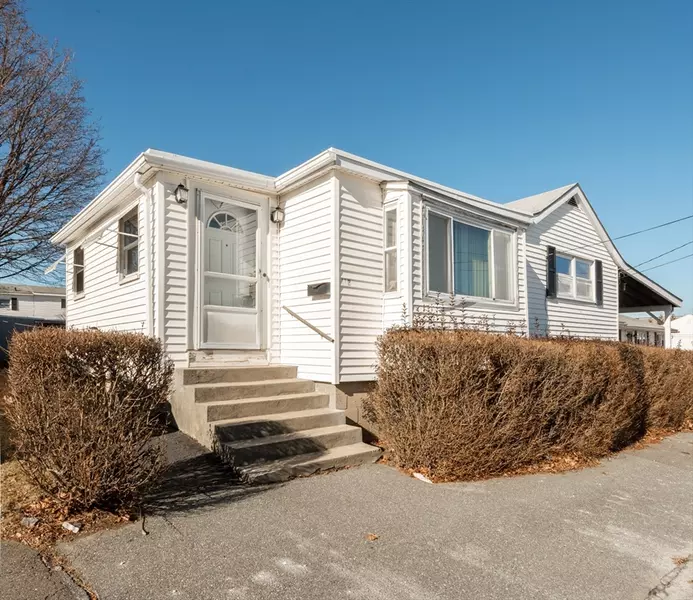 112 Sigourney St, Revere, MA 02151