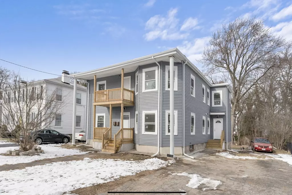 Randolph, MA 02368,33 Woodlawn St